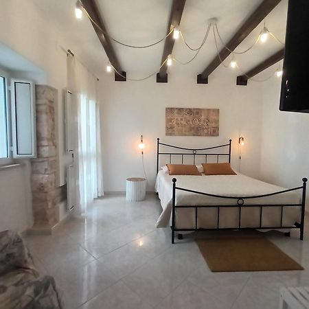 Antiche Mura Apartments"Cielo Di Puglia" -2 Matrimoniali, Cucina E Terrazzo Turi Exterior photo