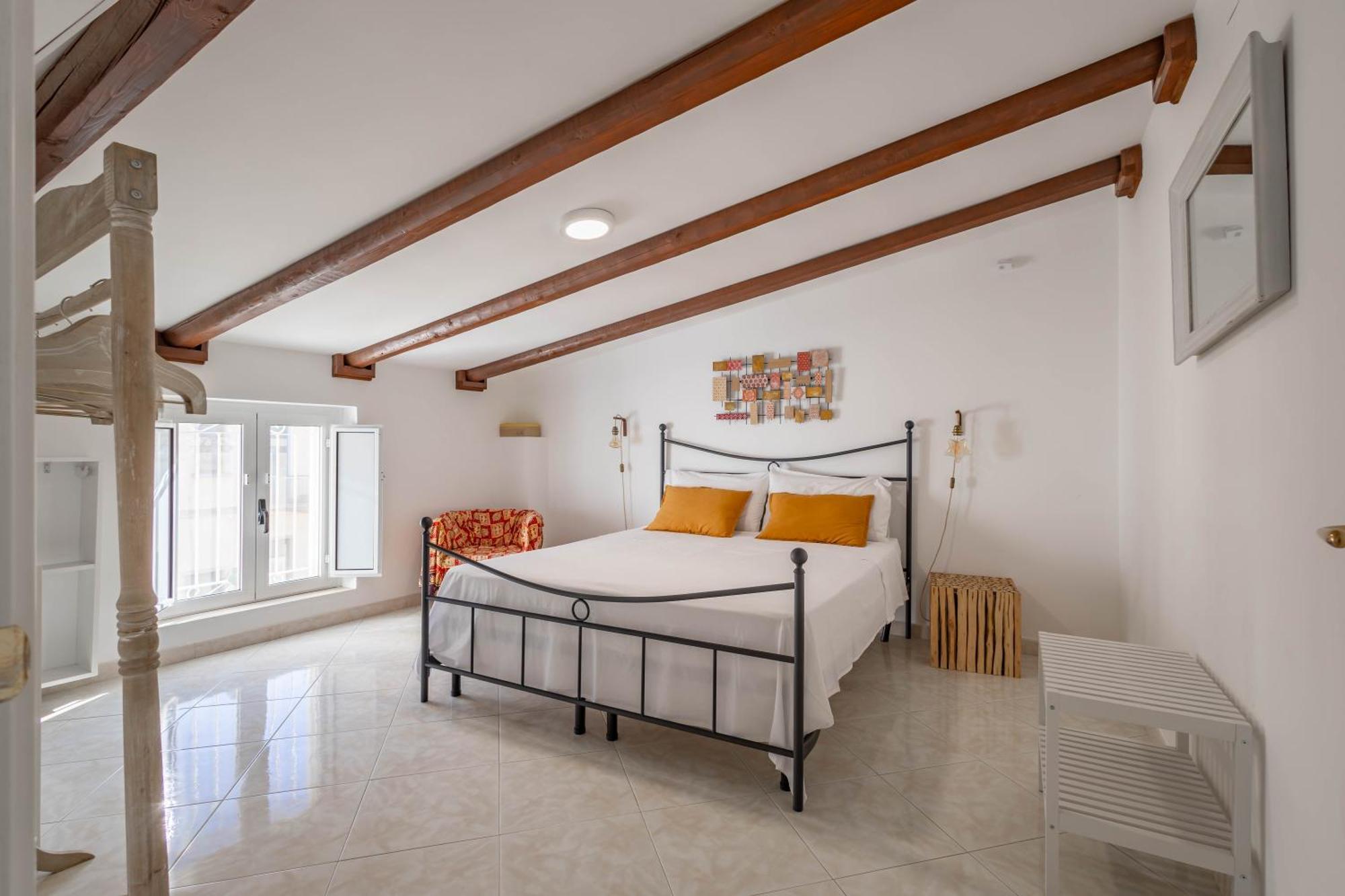 Antiche Mura Apartments"Cielo Di Puglia" -2 Matrimoniali, Cucina E Terrazzo Turi Exterior photo